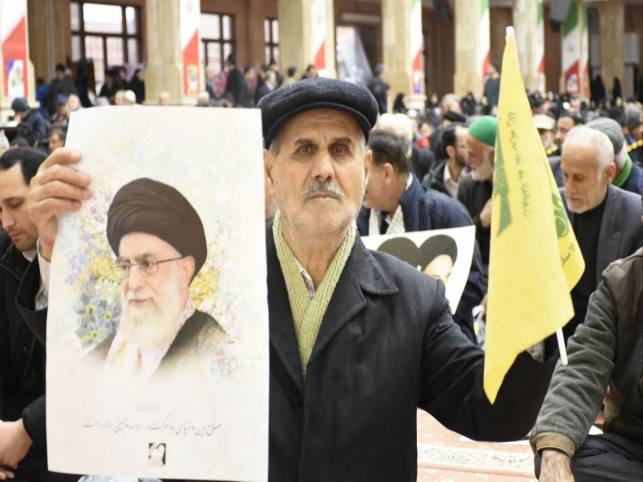 گلستان ما - نور بصیرت در دل ملت ایران جاری است